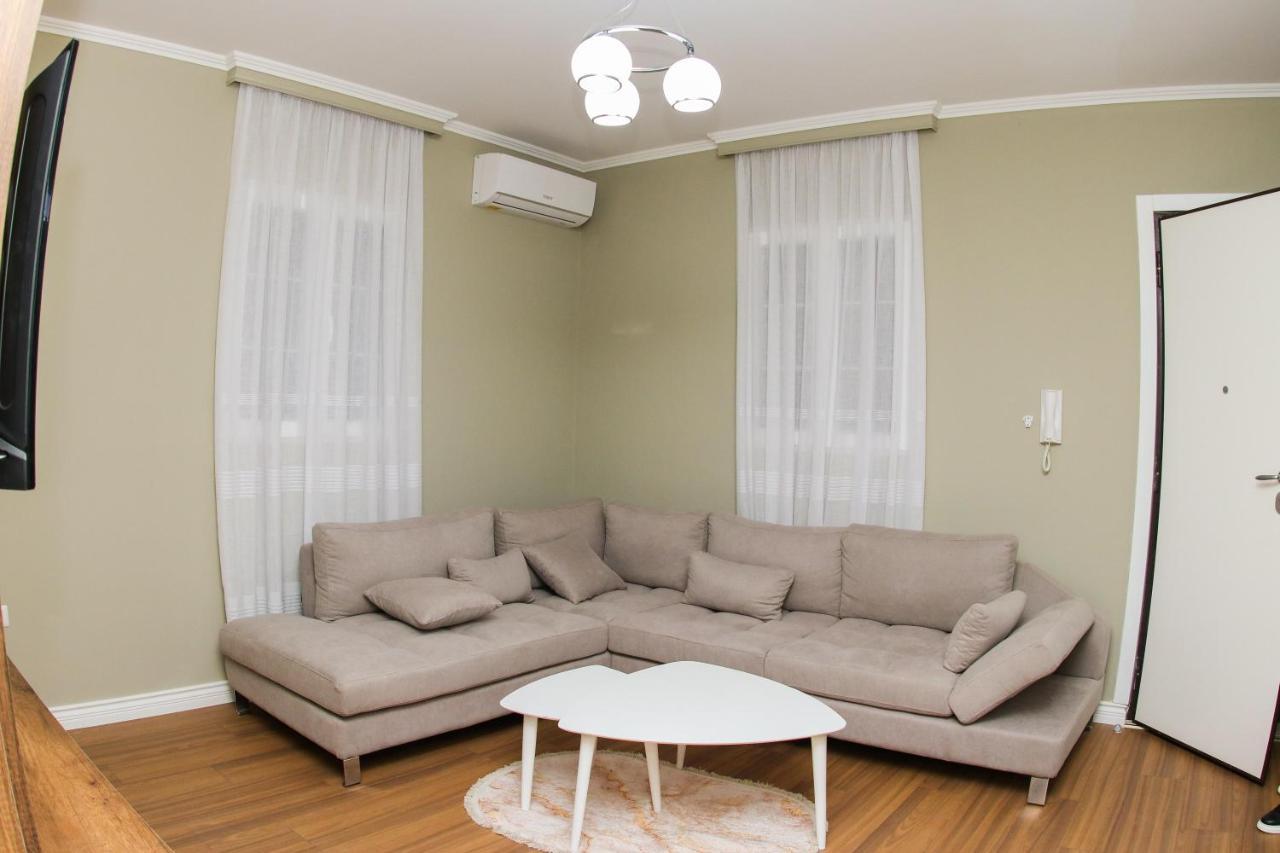 Vila Elezi Tirana